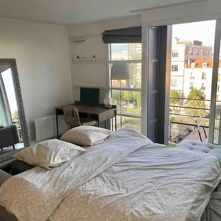 T2 Proche Paris شقة *
